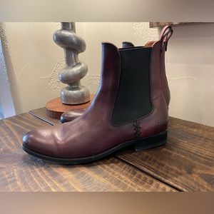 Frye Melissa Chelsea’s burgundy boots- Size 8.5